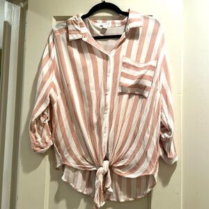 Vixbe Thompkins Tie Front Top